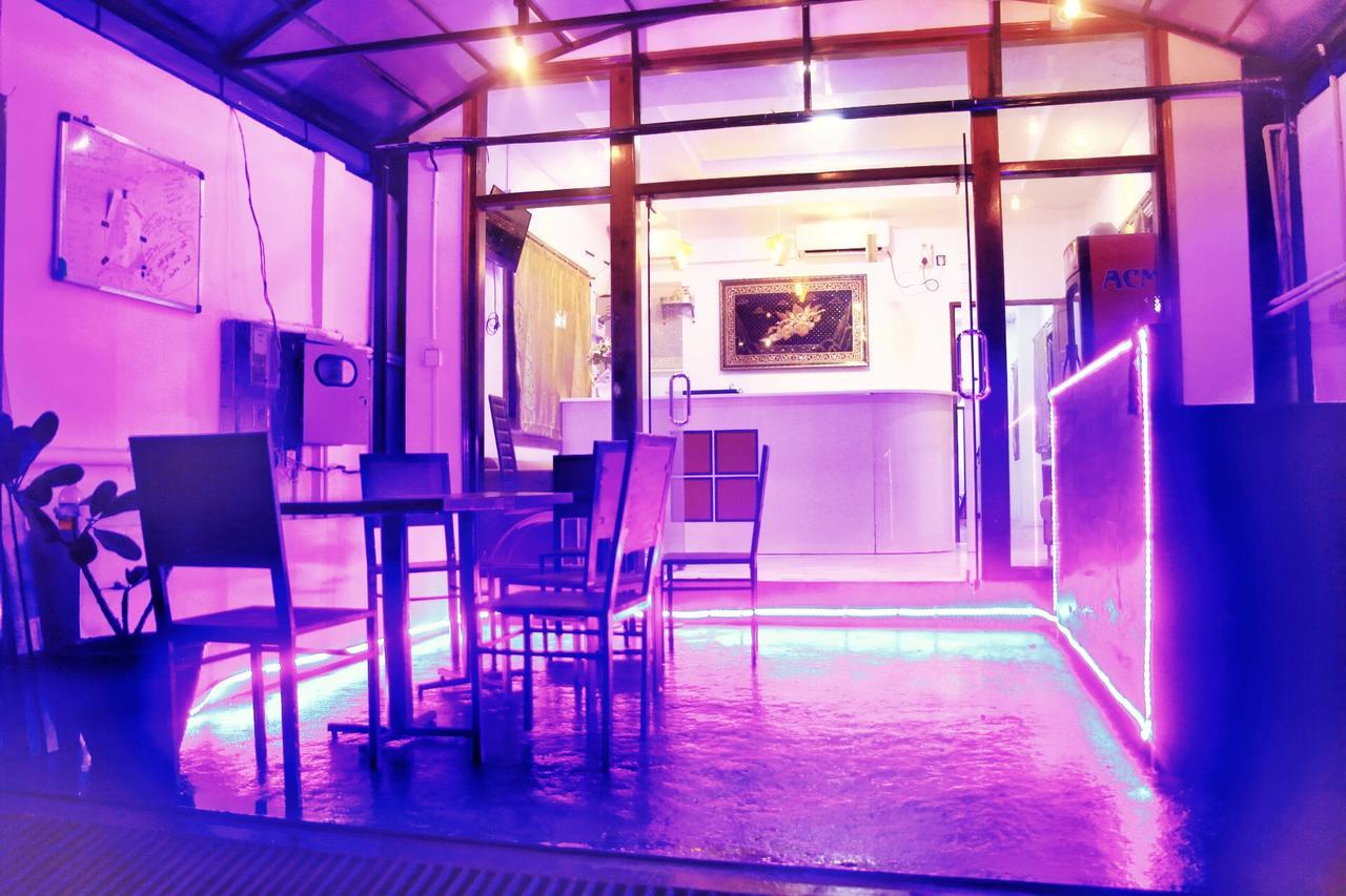 The Lodge Yangon Poshtel Kültér fotó