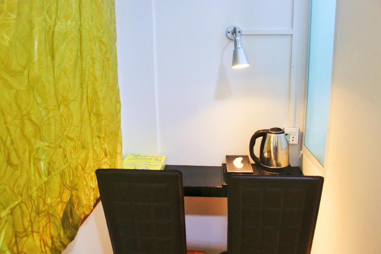 The Lodge Yangon Poshtel Kültér fotó