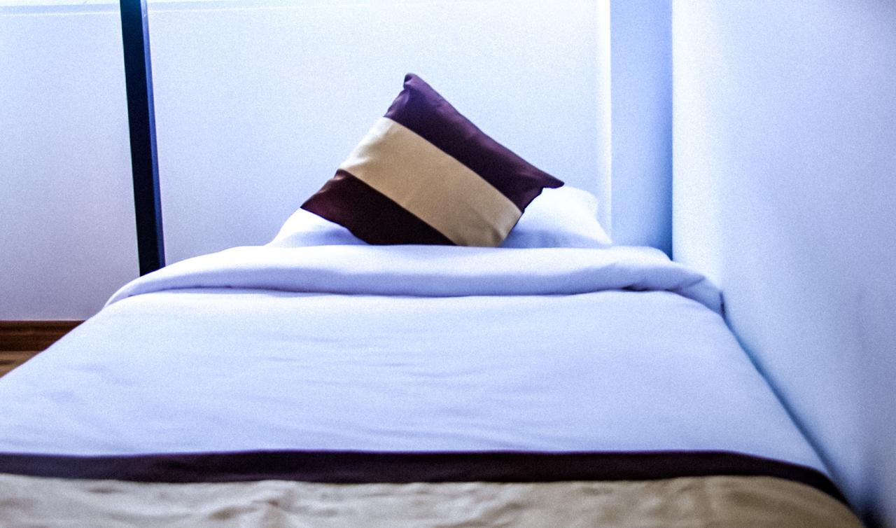 The Lodge Yangon Poshtel Kültér fotó