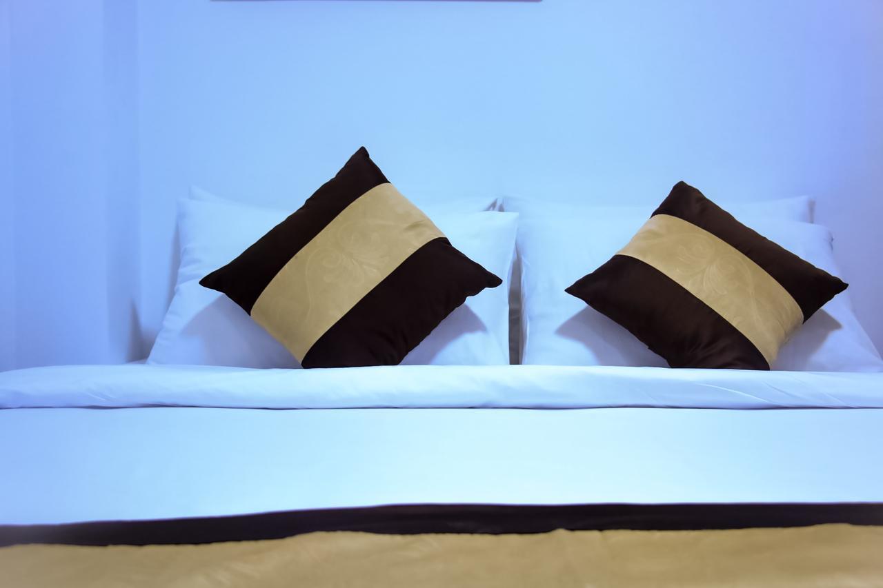 The Lodge Yangon Poshtel Kültér fotó